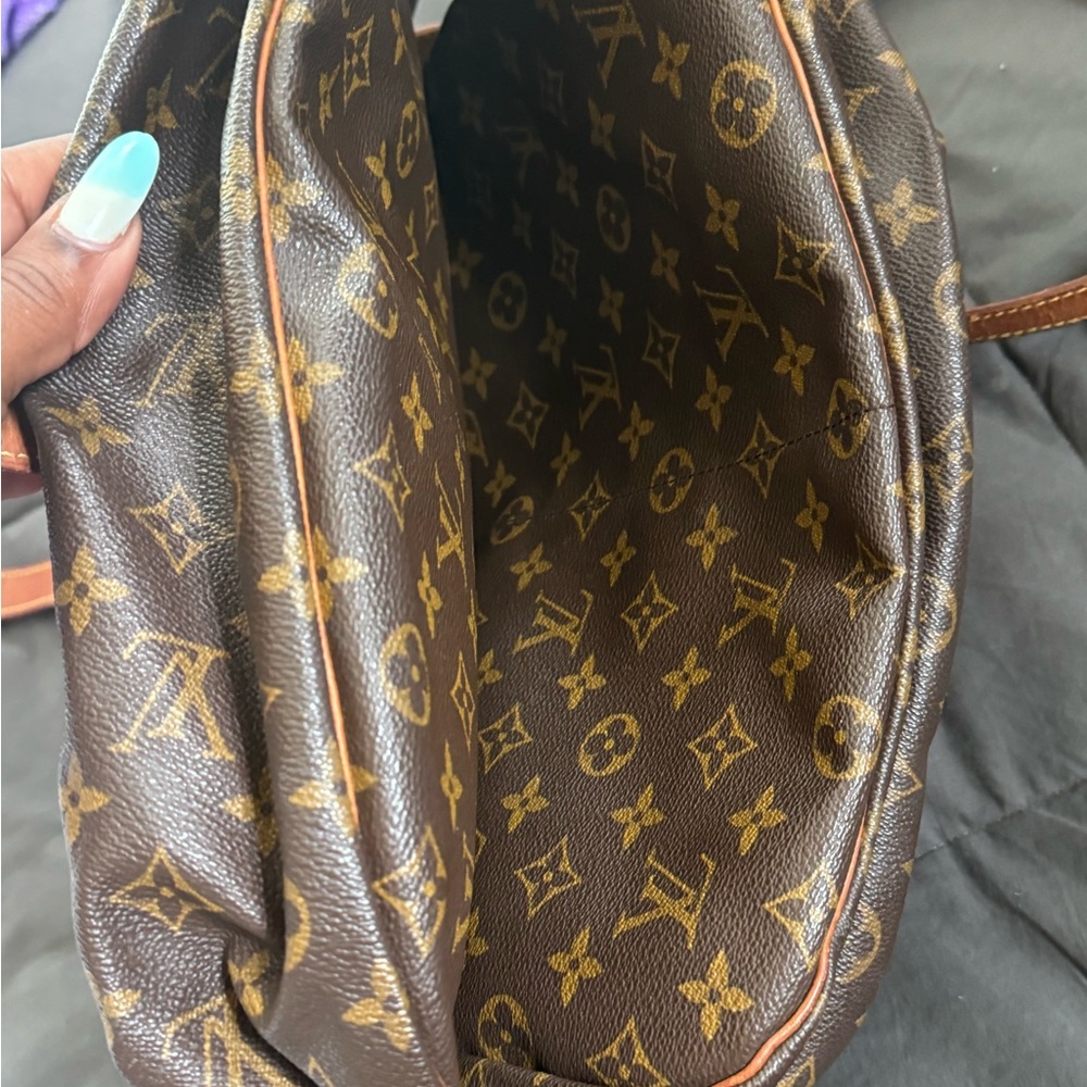 Authentic double sided saddle bag Louis Vuitton Bag - Picture 3 of 12